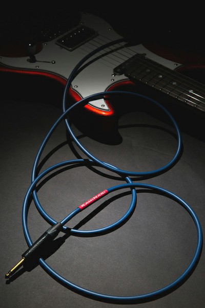 KAMINARIエレクトリックギター専用ケーブルの画像