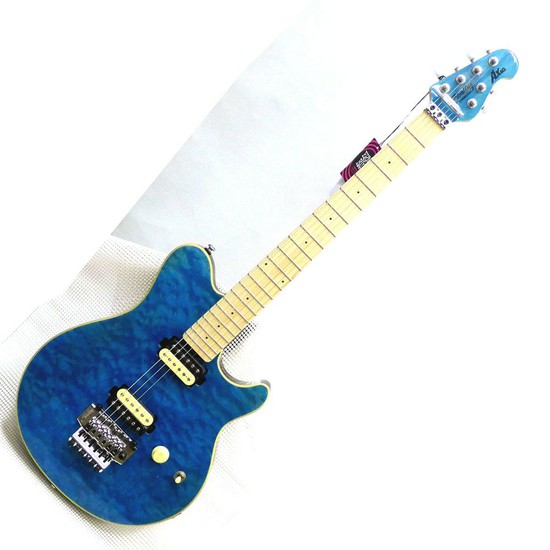 Sterling by MUSICMANSterling by MUSICMAN　AXIS AX40　Transparent Blueの画像
